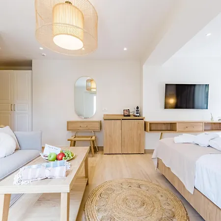 Serenity Hill Paliouri Room photo