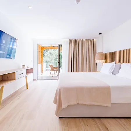 Serenity Hill Paliouri Room photo